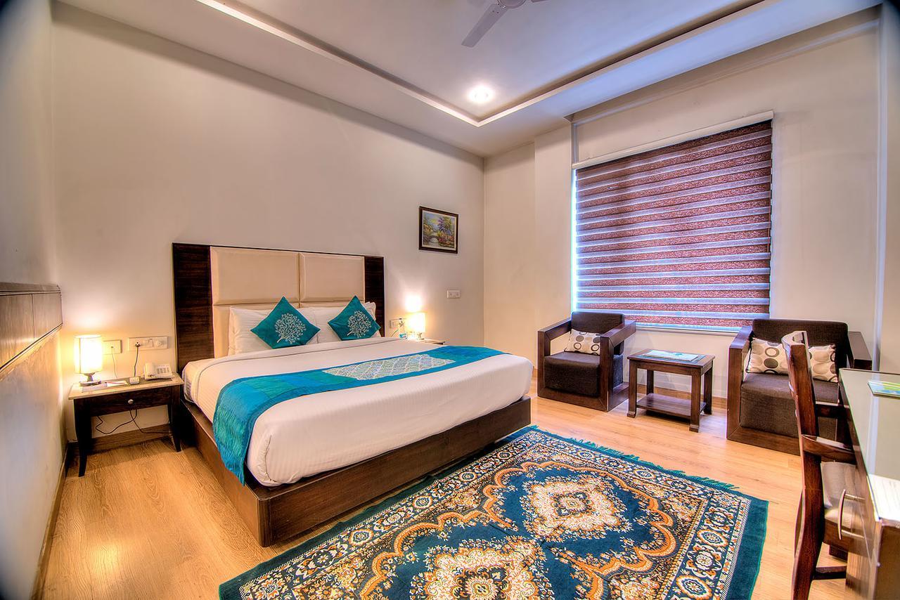 Vivo Hotels Jalandhar Buitenkant foto