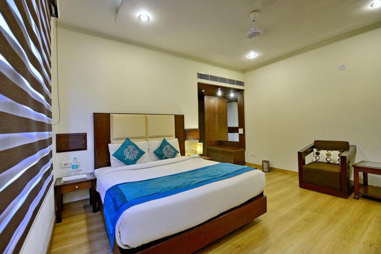 Vivo Hotels Jalandhar Buitenkant foto